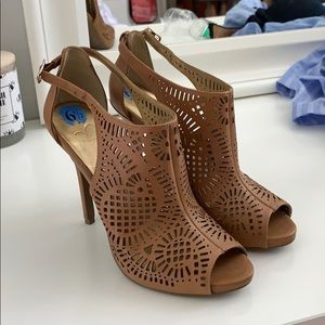 Jessica Simpson heels